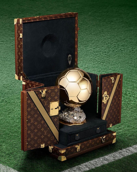 Louis Vuitton's Masterpiece: Unveiling the Elegance of the Ballon d'Or
