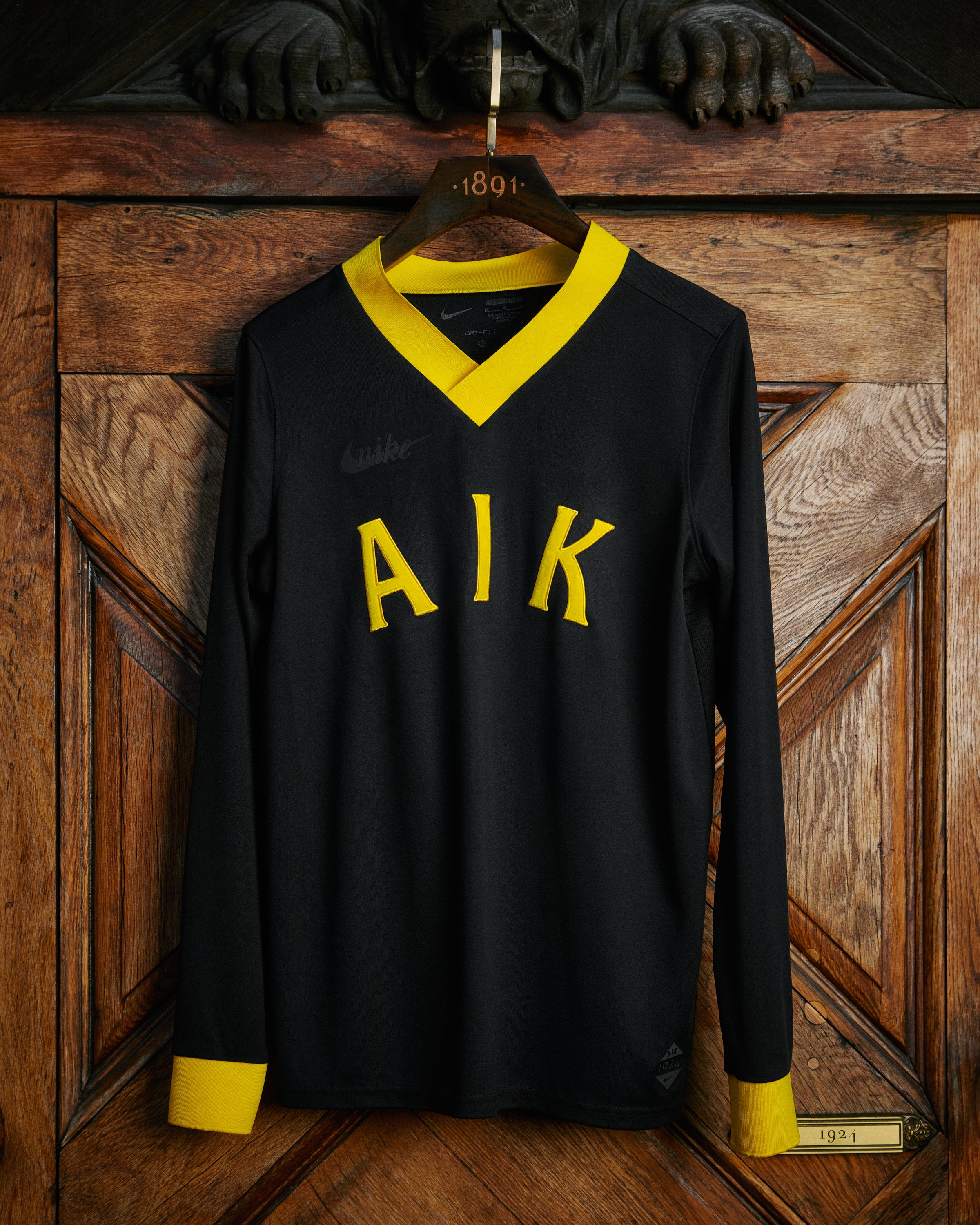 AIK Unveils Limited Edition Vintage Jersey to Celebrate 100 Years of A Pegasus Football Club