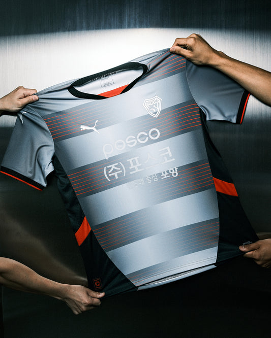 Pohang Steelers Nivelcrack PUMA collaboration