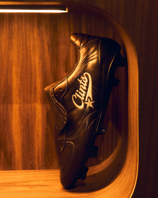 CLINTS Reboots the Game: A Timeless Leather Football Boot Takes the Field