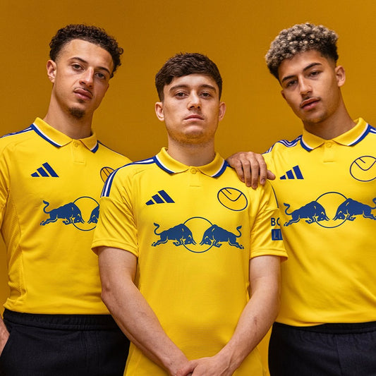 Leeds United 2024/2025 away kit