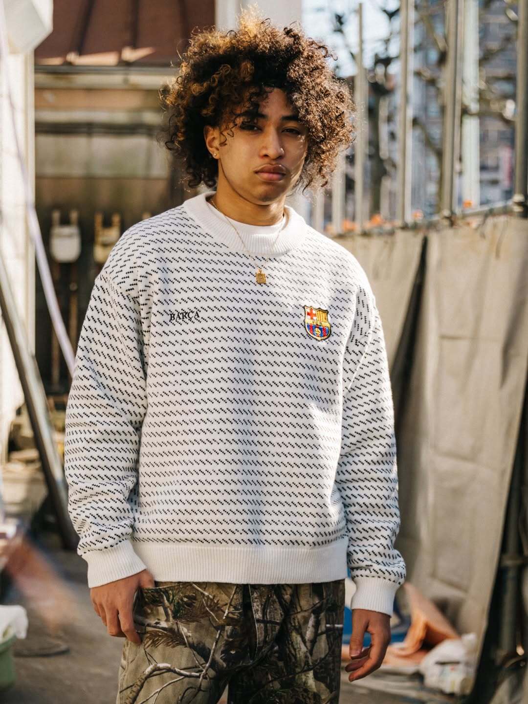 YEN TOWN MARKET y FC Barcelona presentan VERSUS: su tercera cápsula lifestyle que fusiona streetwear y fútbol