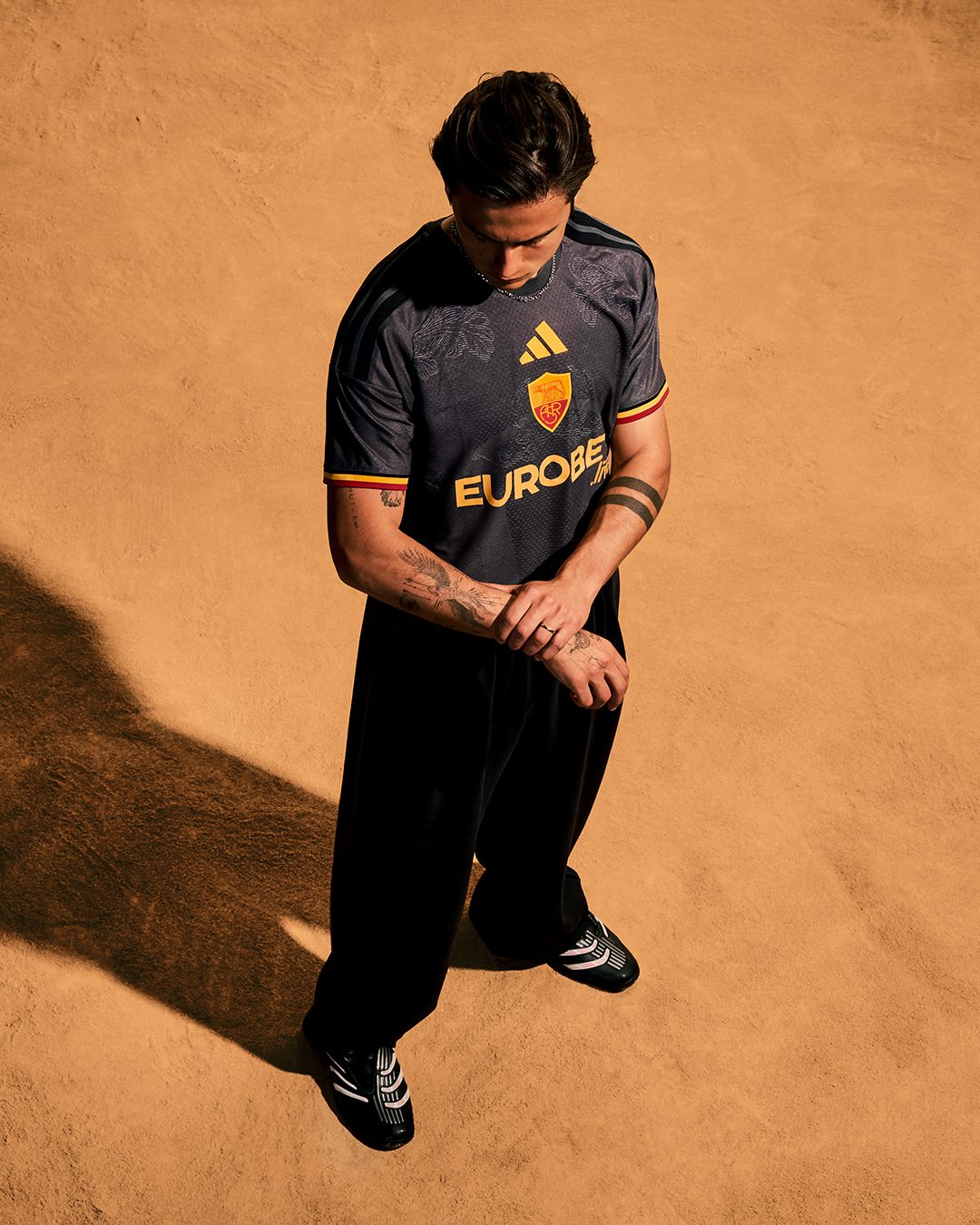 Adidas y AS Roma presentan la tercera camiseta 2026/27: cuando la lealtad se convierte en tela