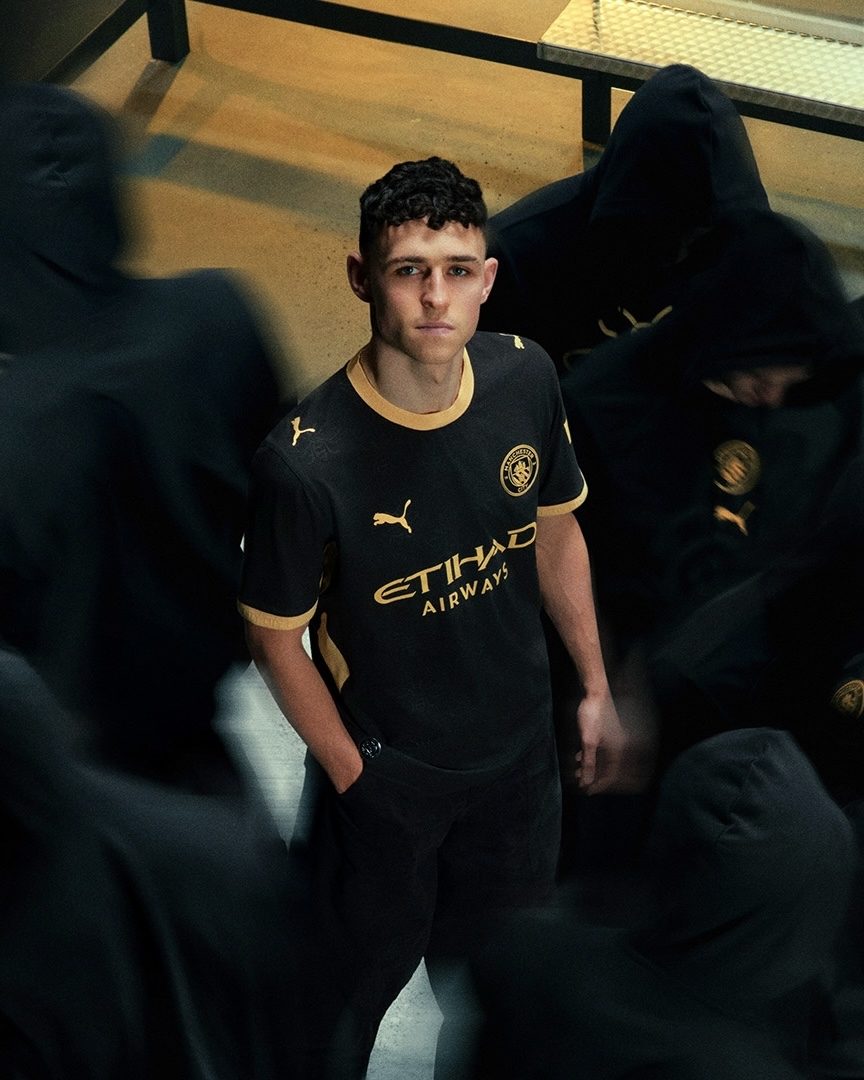 PUMA y Manchester City presentan su uniforme visitante 2026/27: un homenaje a la abeja de Manchester
