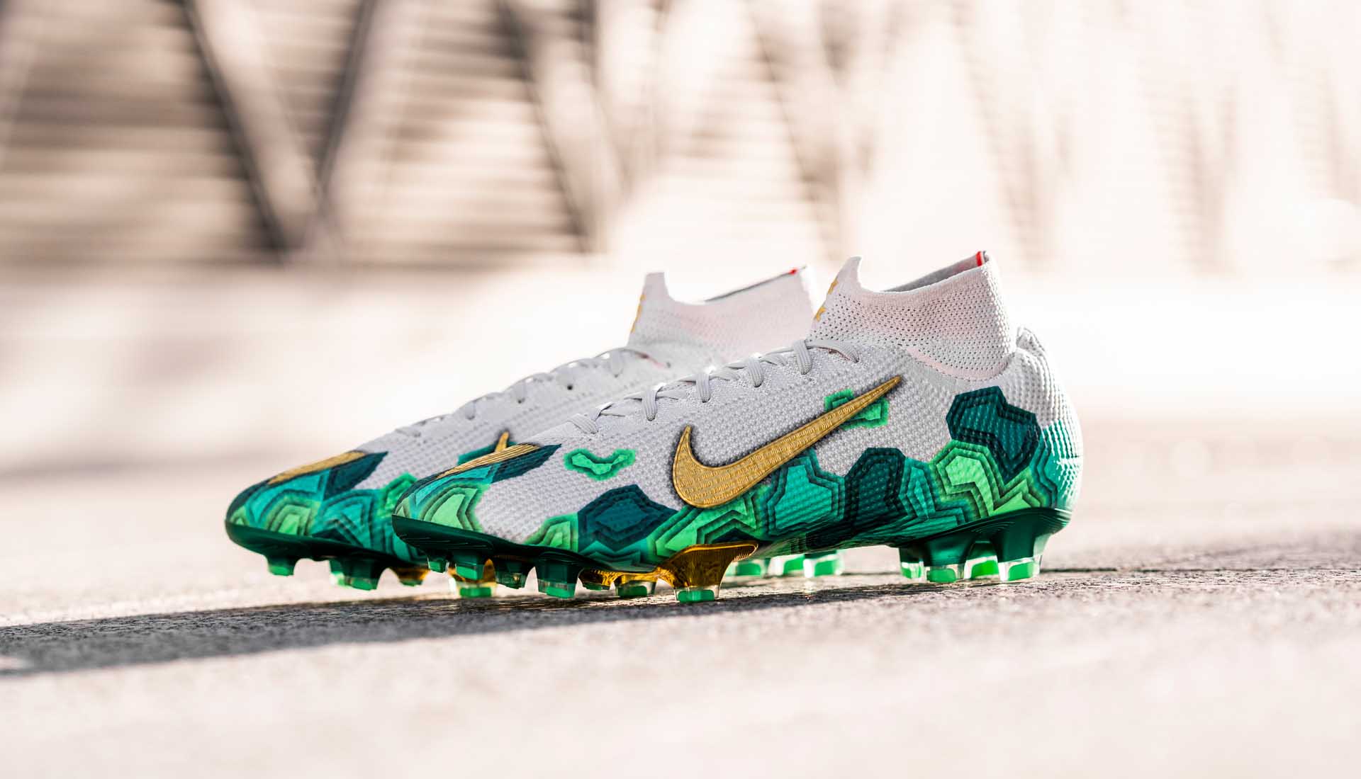 Las Doce Botas Que Definen a Mbappé: La Historia Completa de sus Nike Mercurial Signature